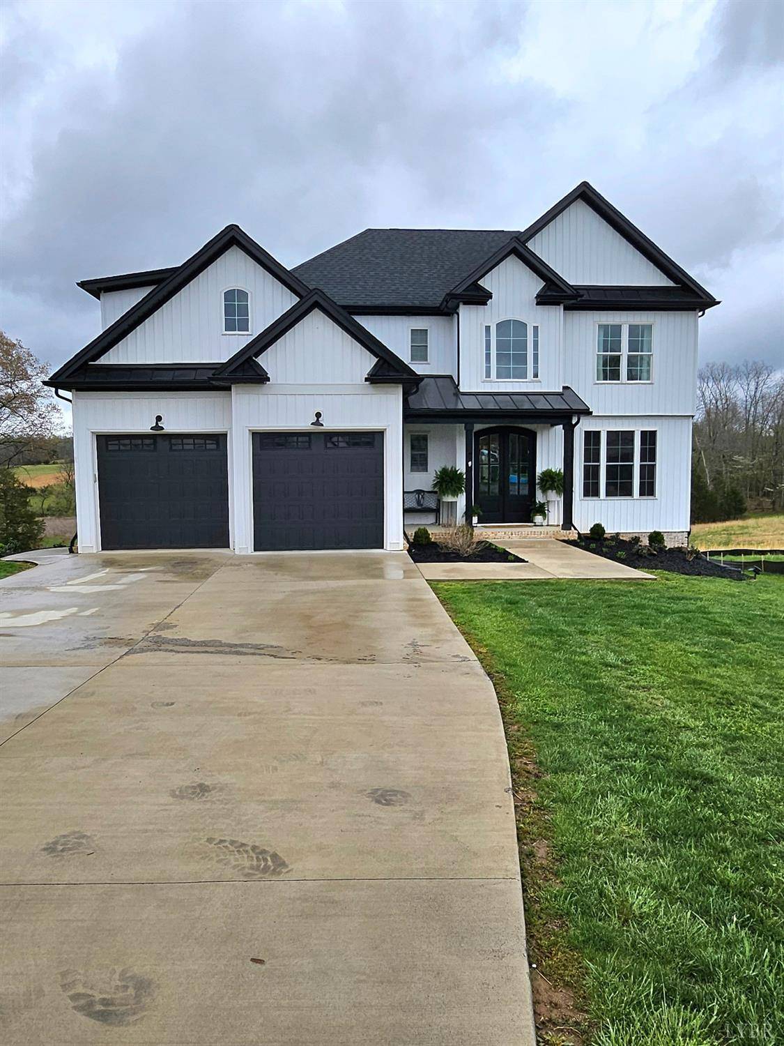 1192 Elk Creek RD, Forest, VA 24551