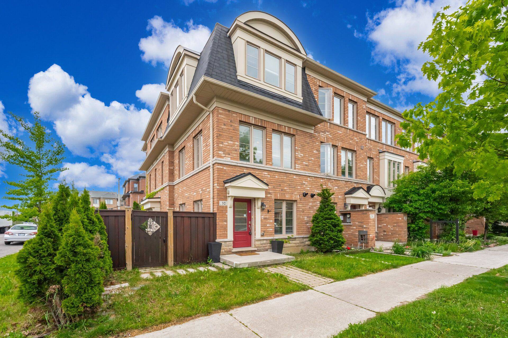 Toronto E04, ON M1L 0H4,32 Lily Cup AVE