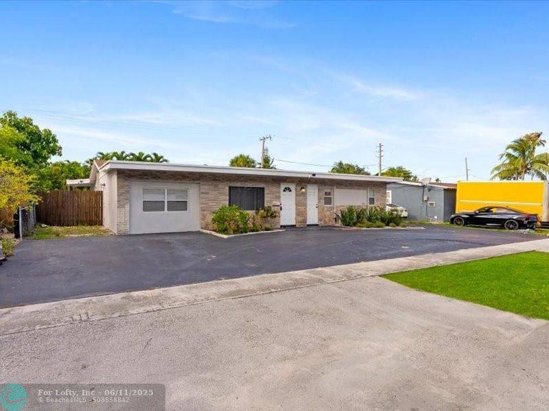 311 W Sample Rd, Deerfield Beach, FL 33064
