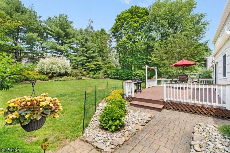 Washington Twp., NJ 07853,28 Douglas Dr