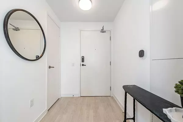 Mississauga, ON L5B 0M4,3883 QUARTZ RD #4605
