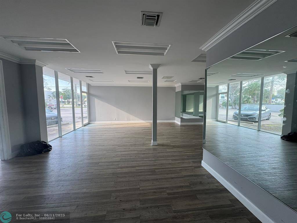 Fort Lauderdale, FL 33306,2831 E Oakland Park Blvd  #7