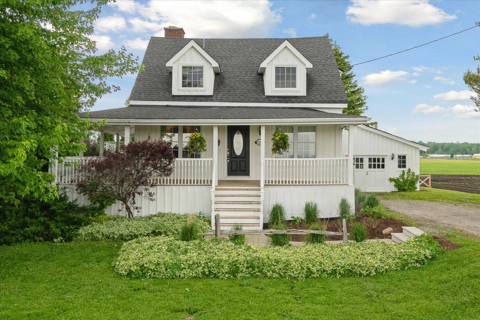 1242 River RD, Bradford West Gwillimbury, ON L9N 1L3