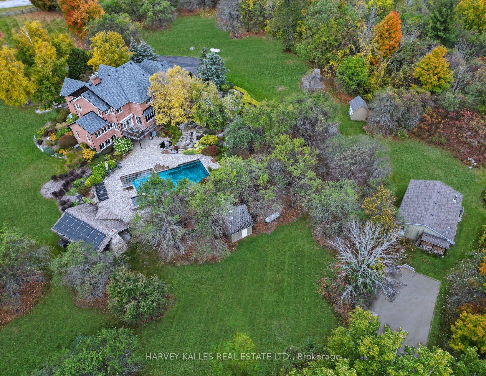 3 Rutland Hill CT, Caledon, ON L7C 0B4