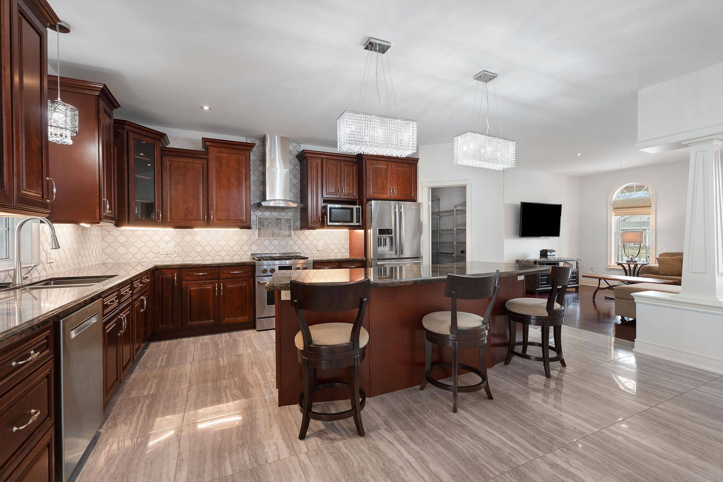 Fort Erie, ON L0S 1B0,3676 Rebstock RD