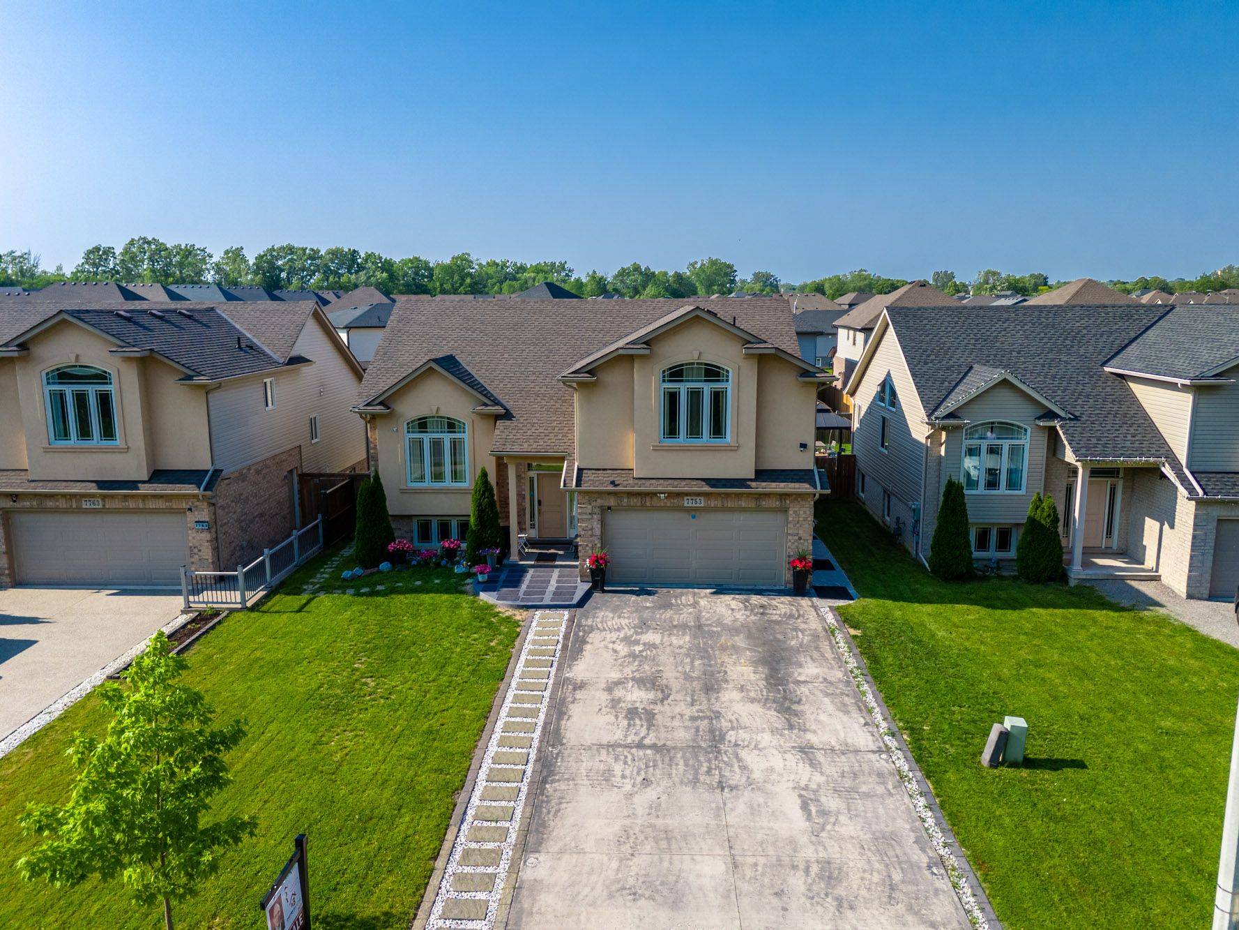 Niagara Falls, ON L2G 3J8,7753 Oldfield RD