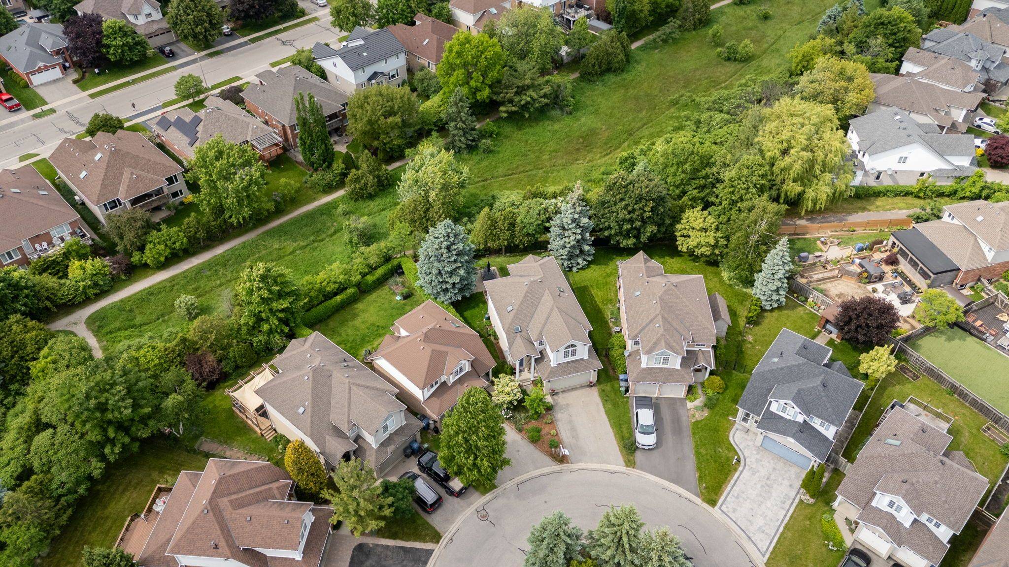 Guelph, ON N1L 1J2,27 Burke CT