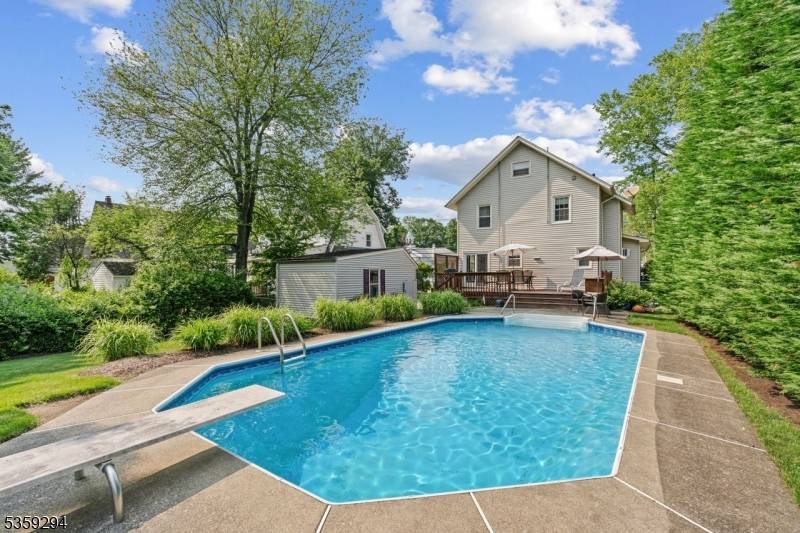 Roseland Boro, NJ 07068,139 Eagle Rock Ave