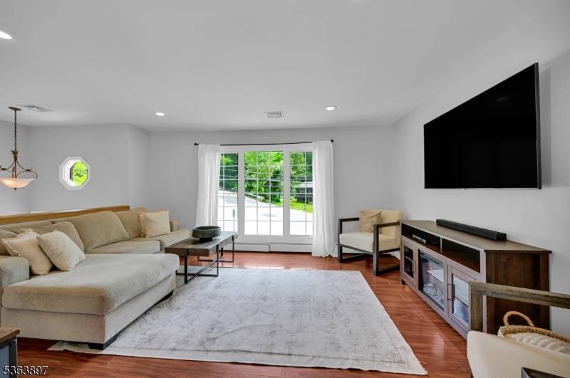 Ringwood Boro, NJ 07456,2 Fountain Dr