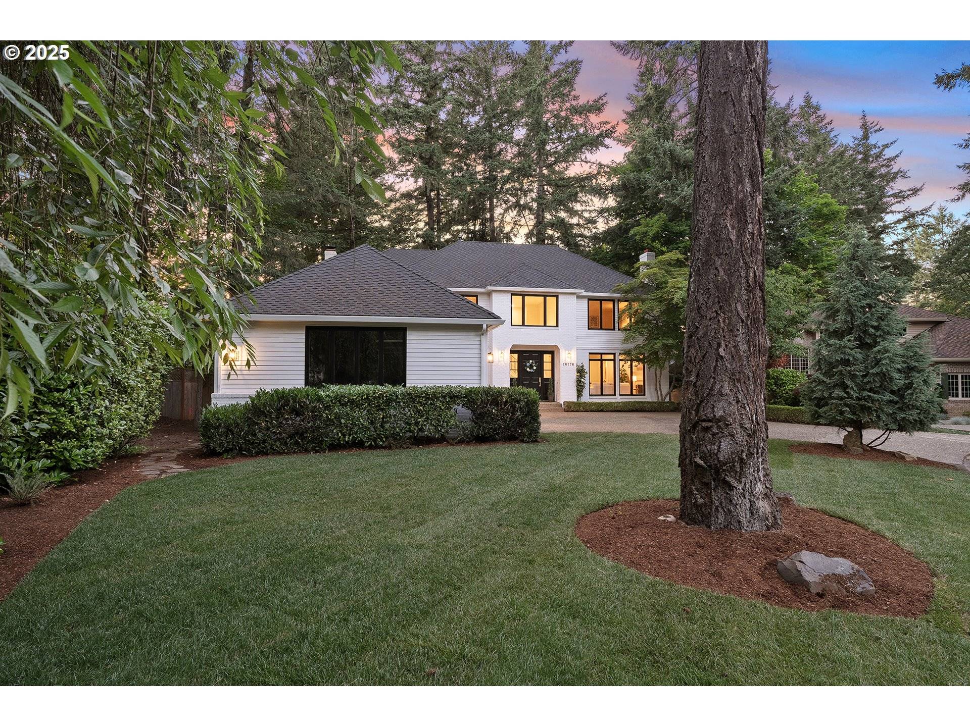 Lake Oswego, OR 97034,16176 MATTHEW CT