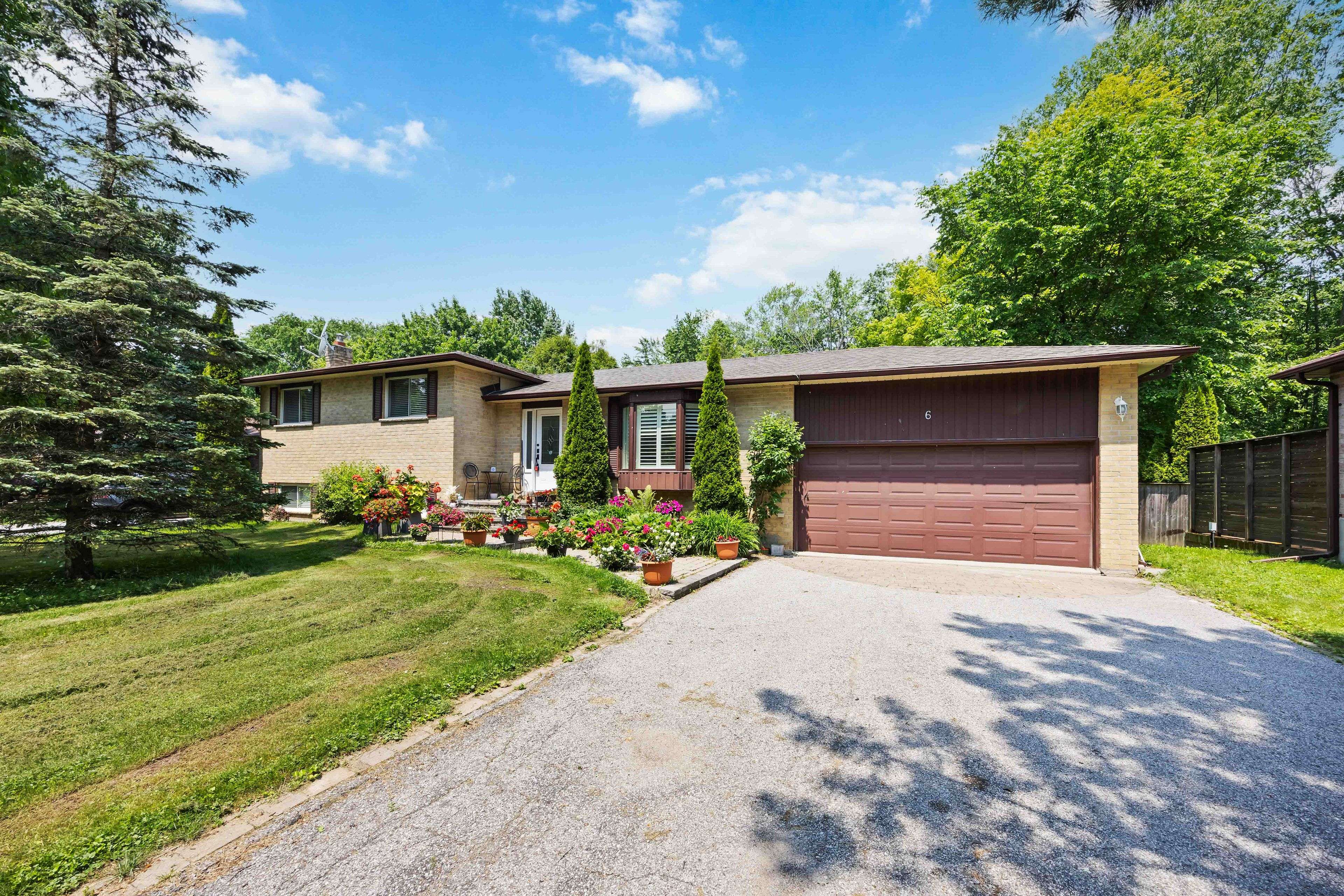 6 Amberglen CT, East Gwillimbury, ON L0G 1H0