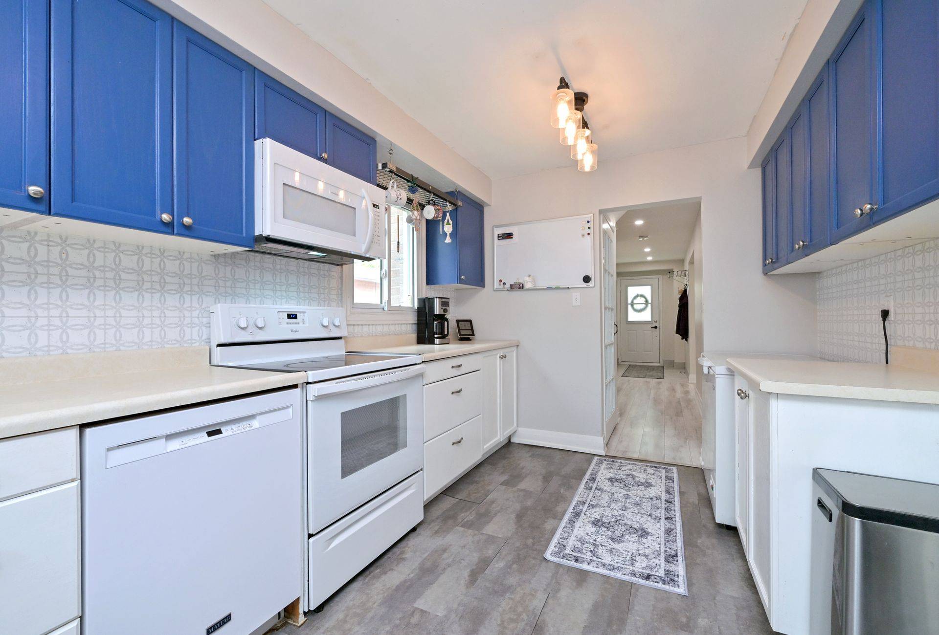 New Tecumseth, ON L9R 1C2,58 Stewart AVE N