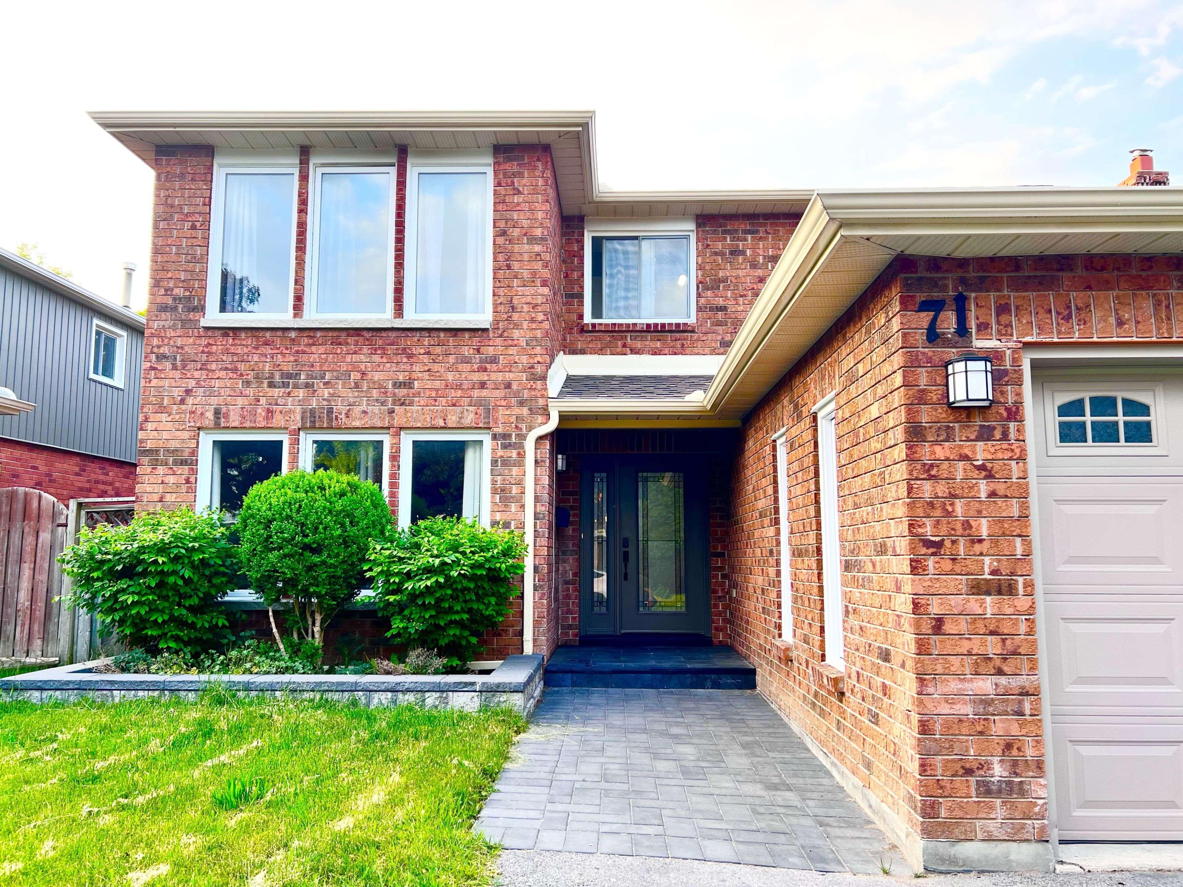Barrie, ON L4N 6H6,71 Trillium CRES