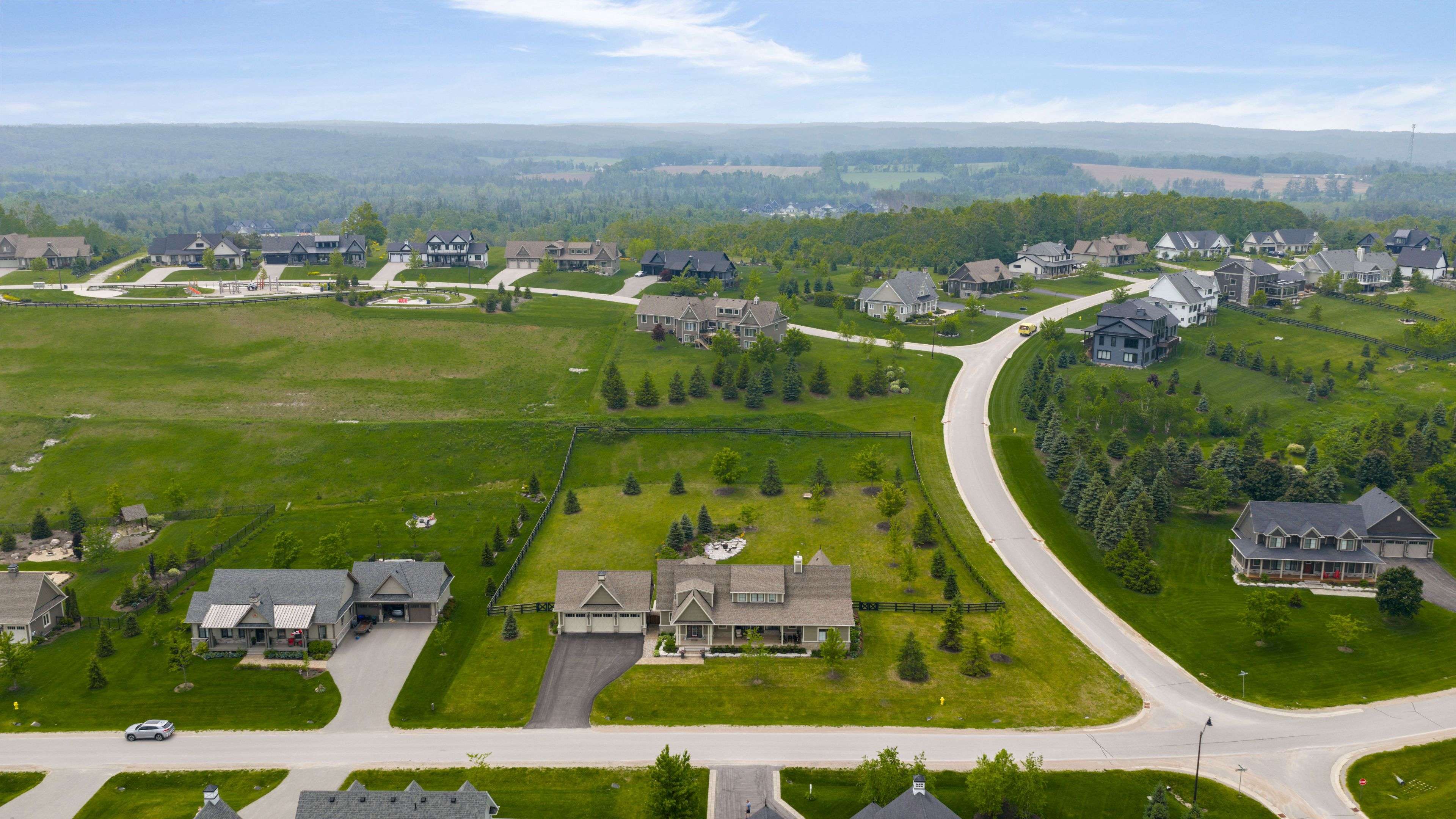 Oro-medonte, ON L0K 1E0,12 Thoroughbred DR