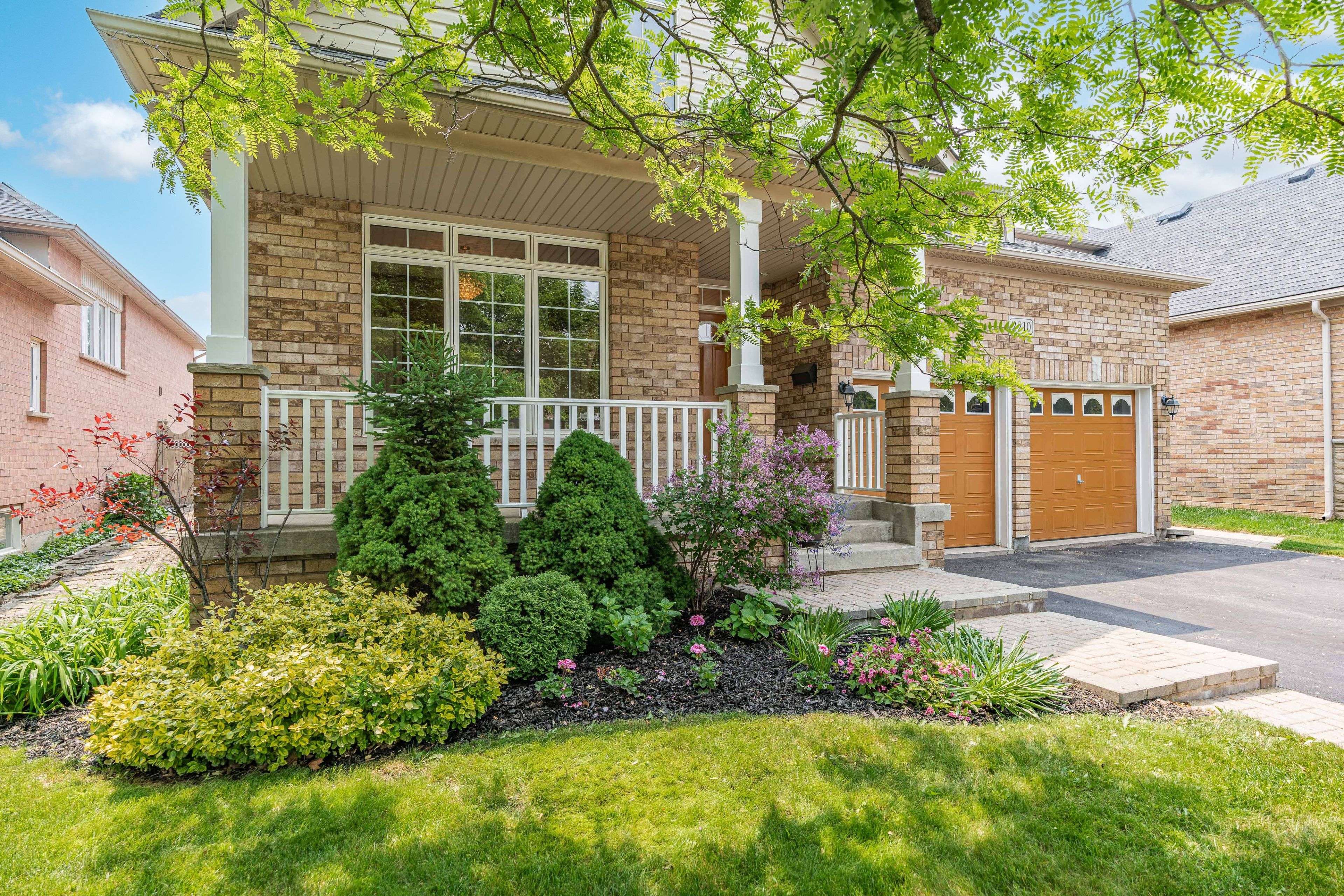 Burlington, ON L7M 4W9,2210 Tiger RD
