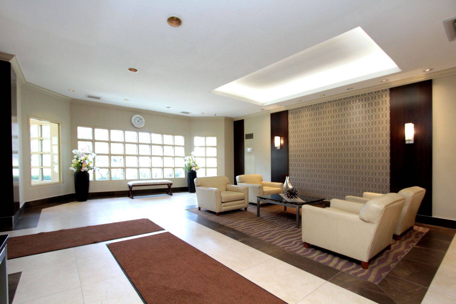 Milton, ON L9T 5E2,100 Millside DR #1201