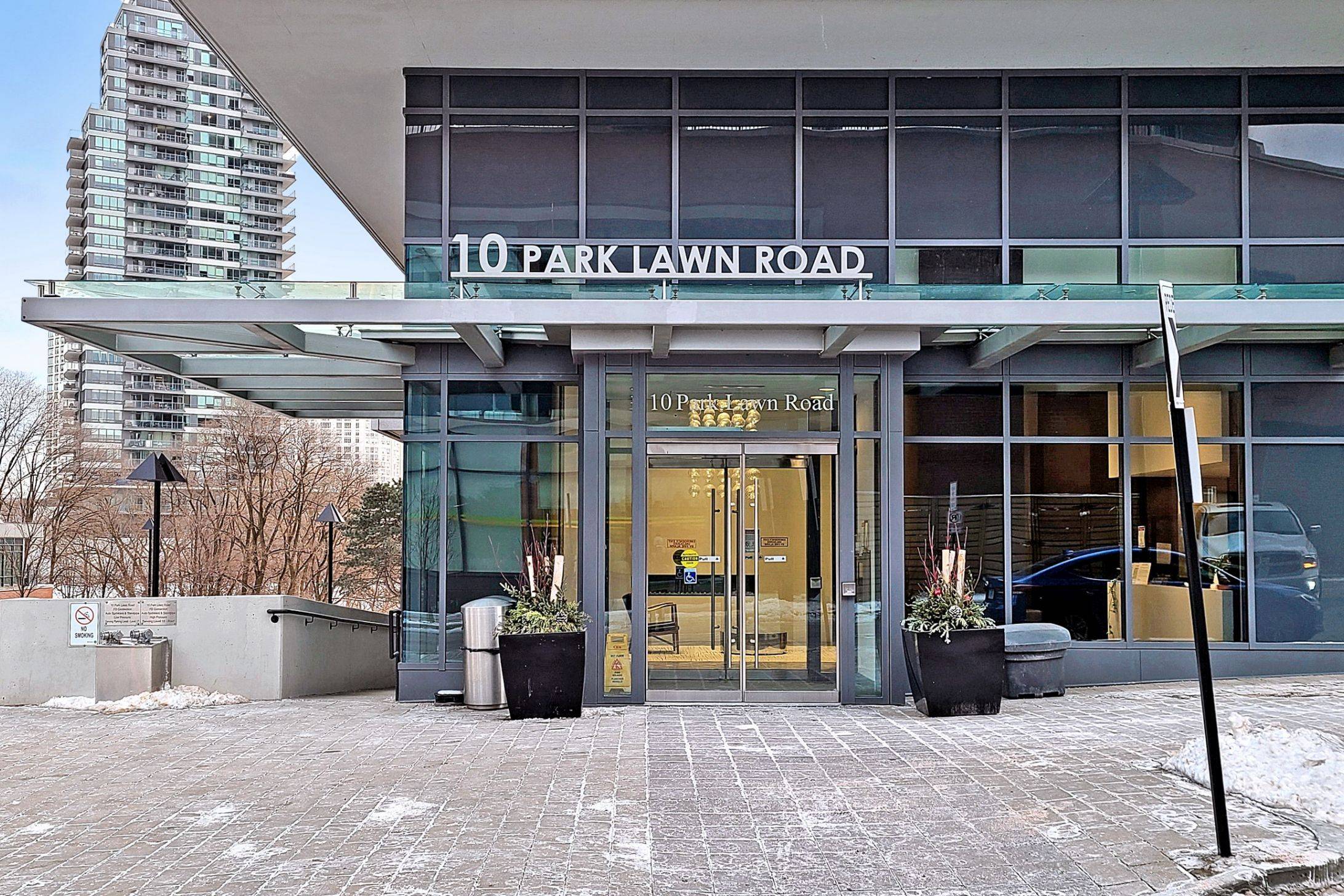 Toronto W06, ON M8Y 0H9,10 Park Lawn RD #3804