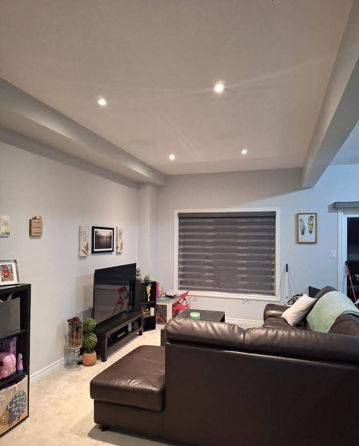 Hamilton, ON L8E 0J4,98 Shoreview PL #4