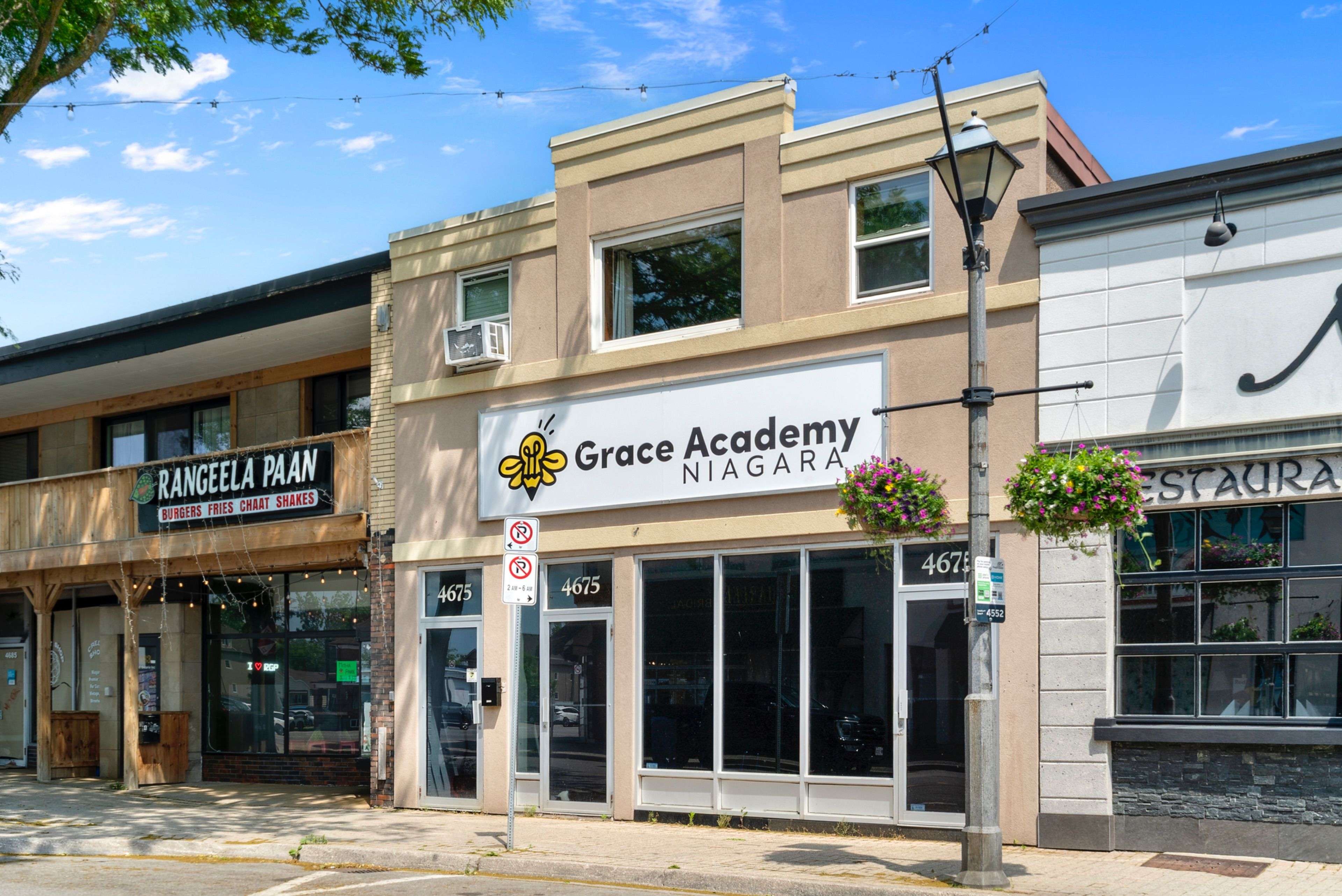 Niagara Falls, ON L2E 2L9,4675 QUEEN ST