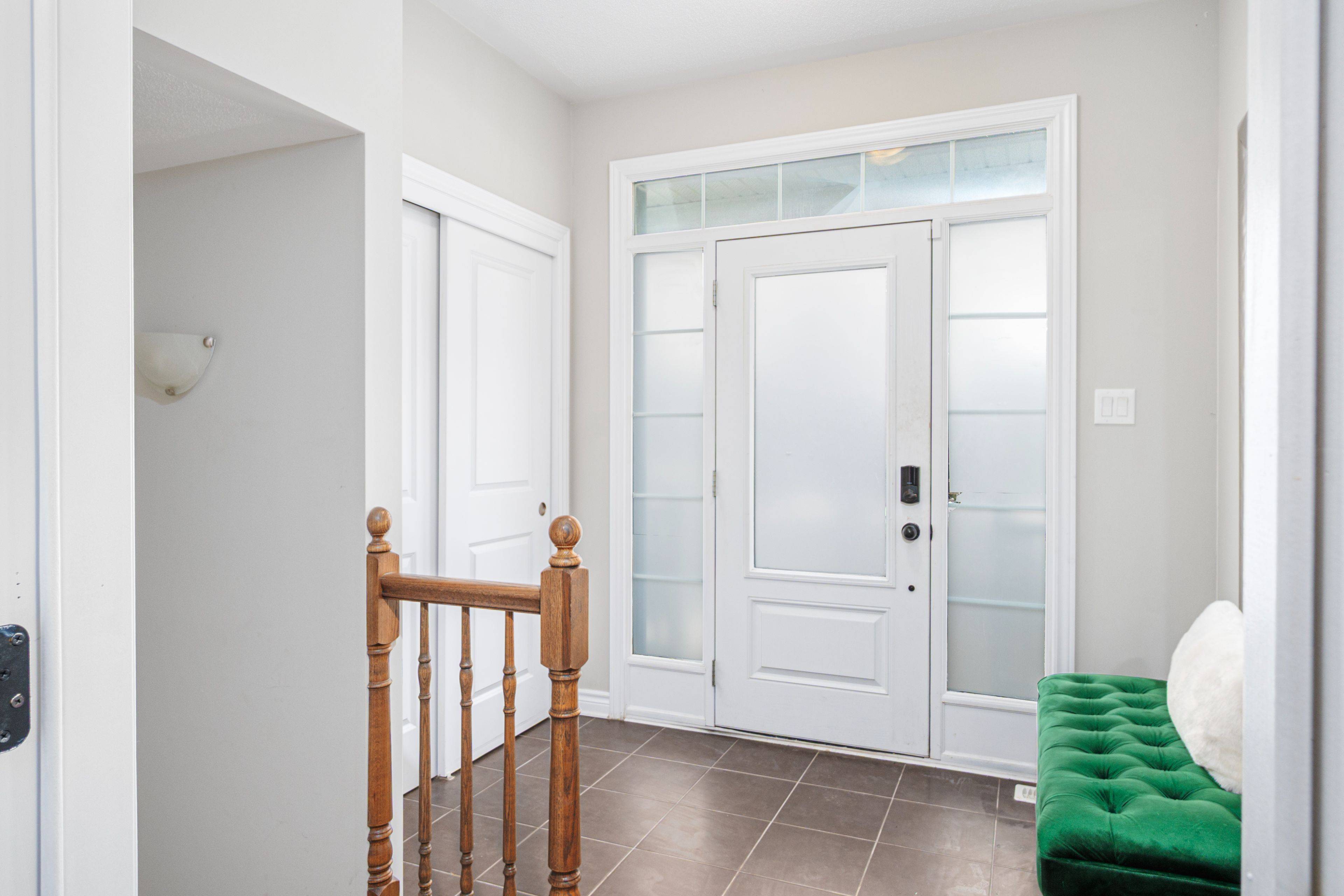 Barrhaven, ON K2C 3H2,12 Knockaderry CRES