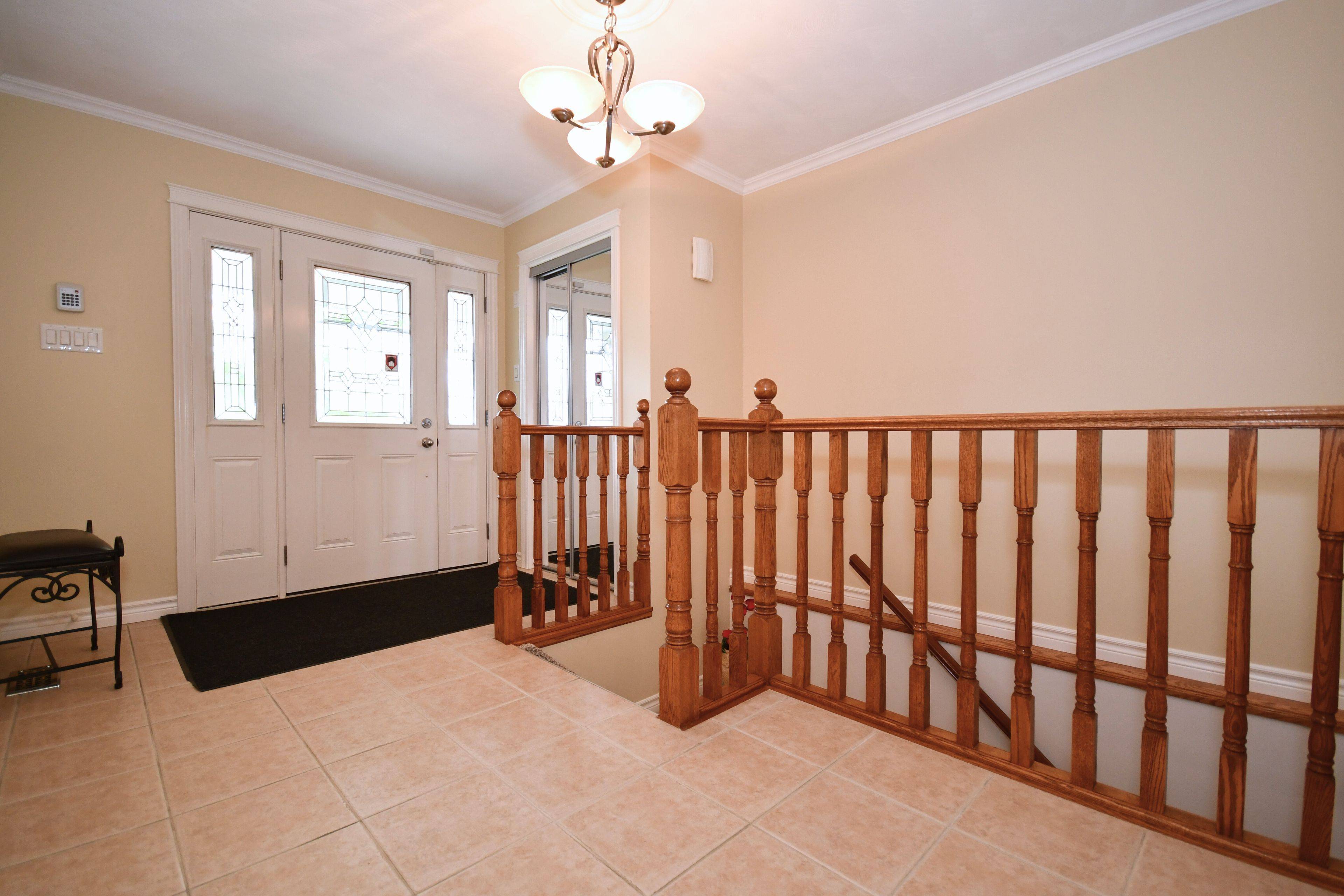 Peterborough West, ON K9K 2P5,1724 Glenforest BLVD