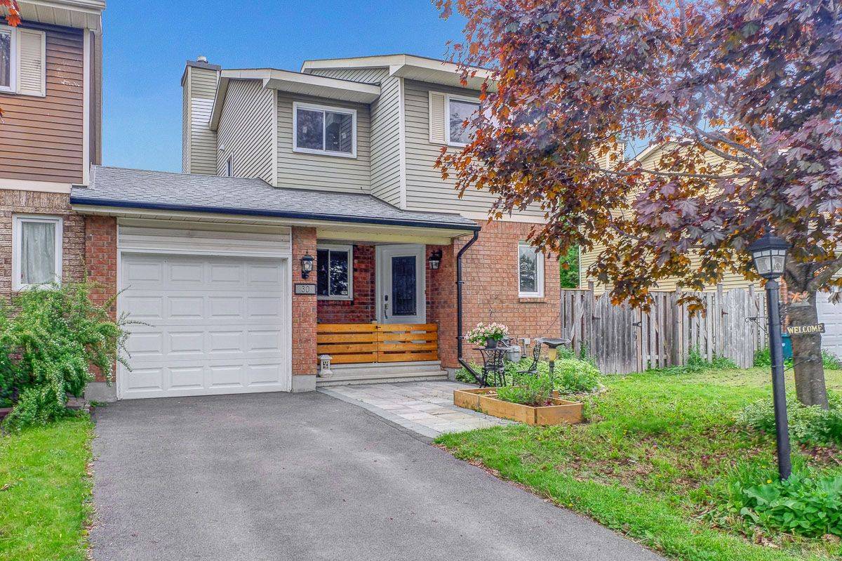 30 Sovereign AVE, South Of Baseline To Knoxdale, ON K2G 4W7
