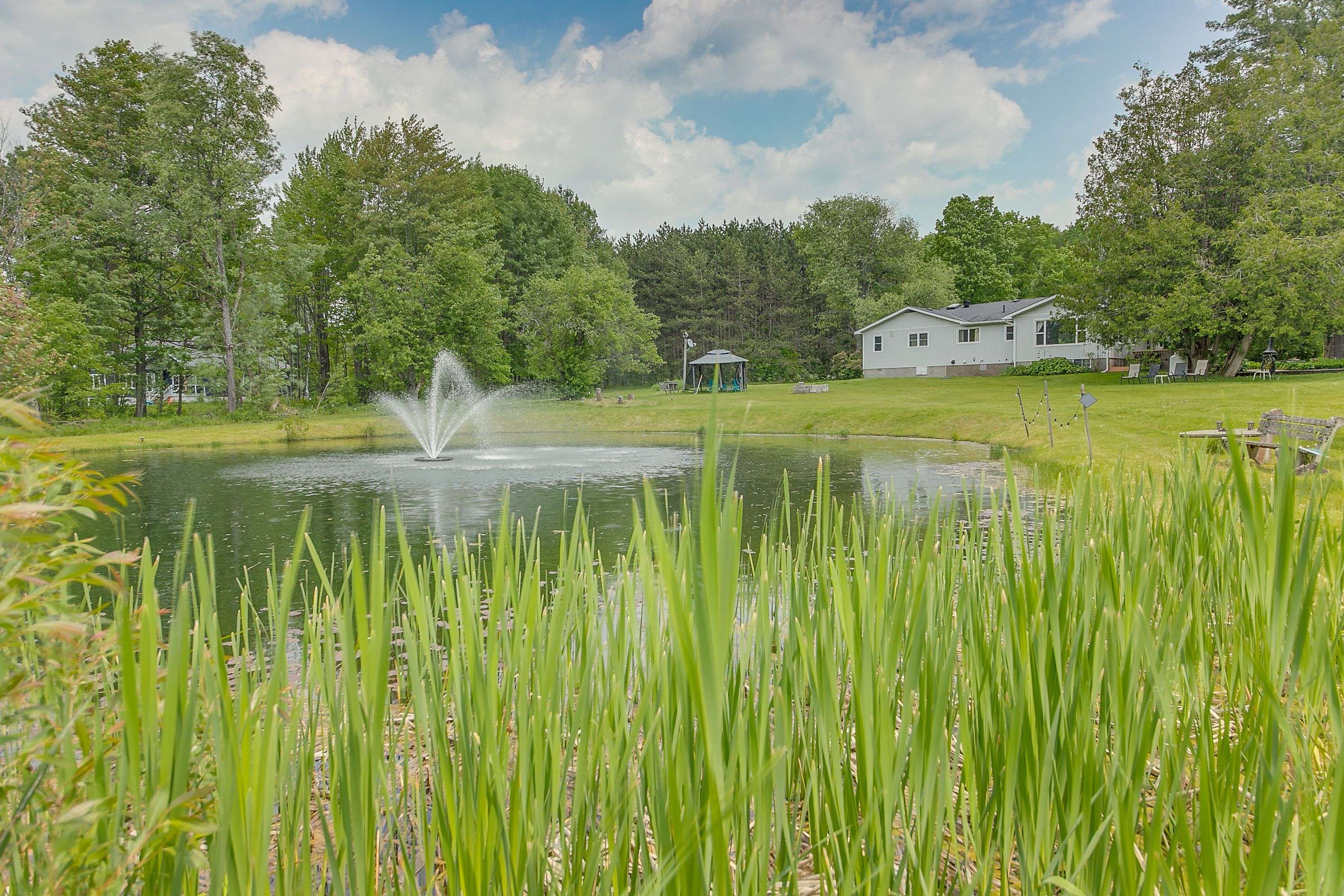 Gravenhurst, ON P0E 1N0,1183 Baseline RD