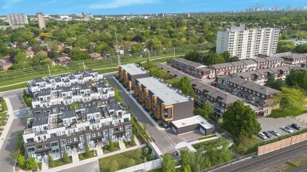 Mississauga, ON L5J 0B5,1145 Journeyman LN #121