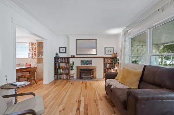 London South, ON N6K 2E8,1406 Byron Baseline RD