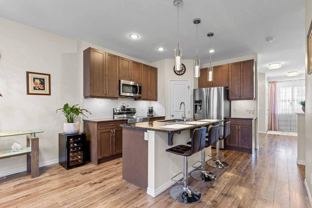Calgary, AB T2X 2C3,1545 Legacy CIR SE