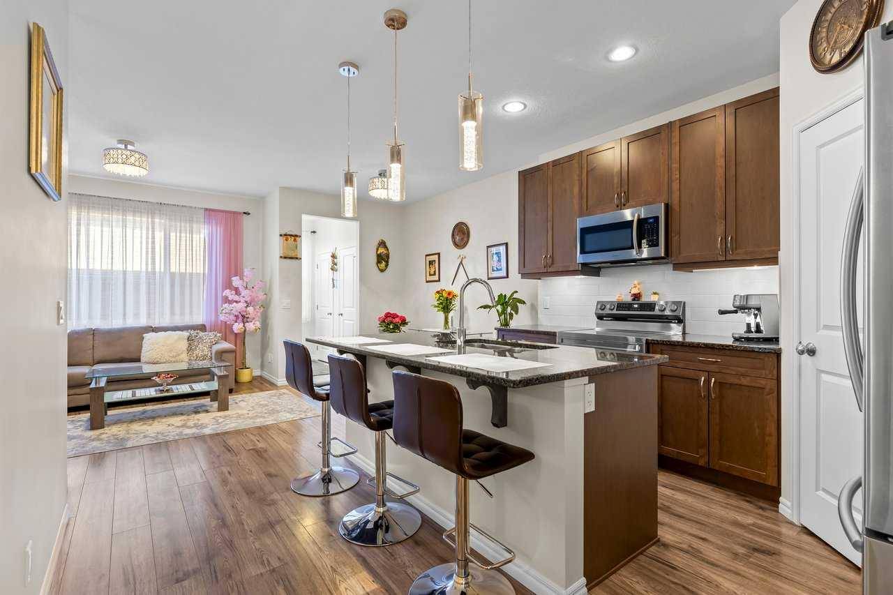 Calgary, AB T2X 2C3,1545 Legacy CIR Southeast