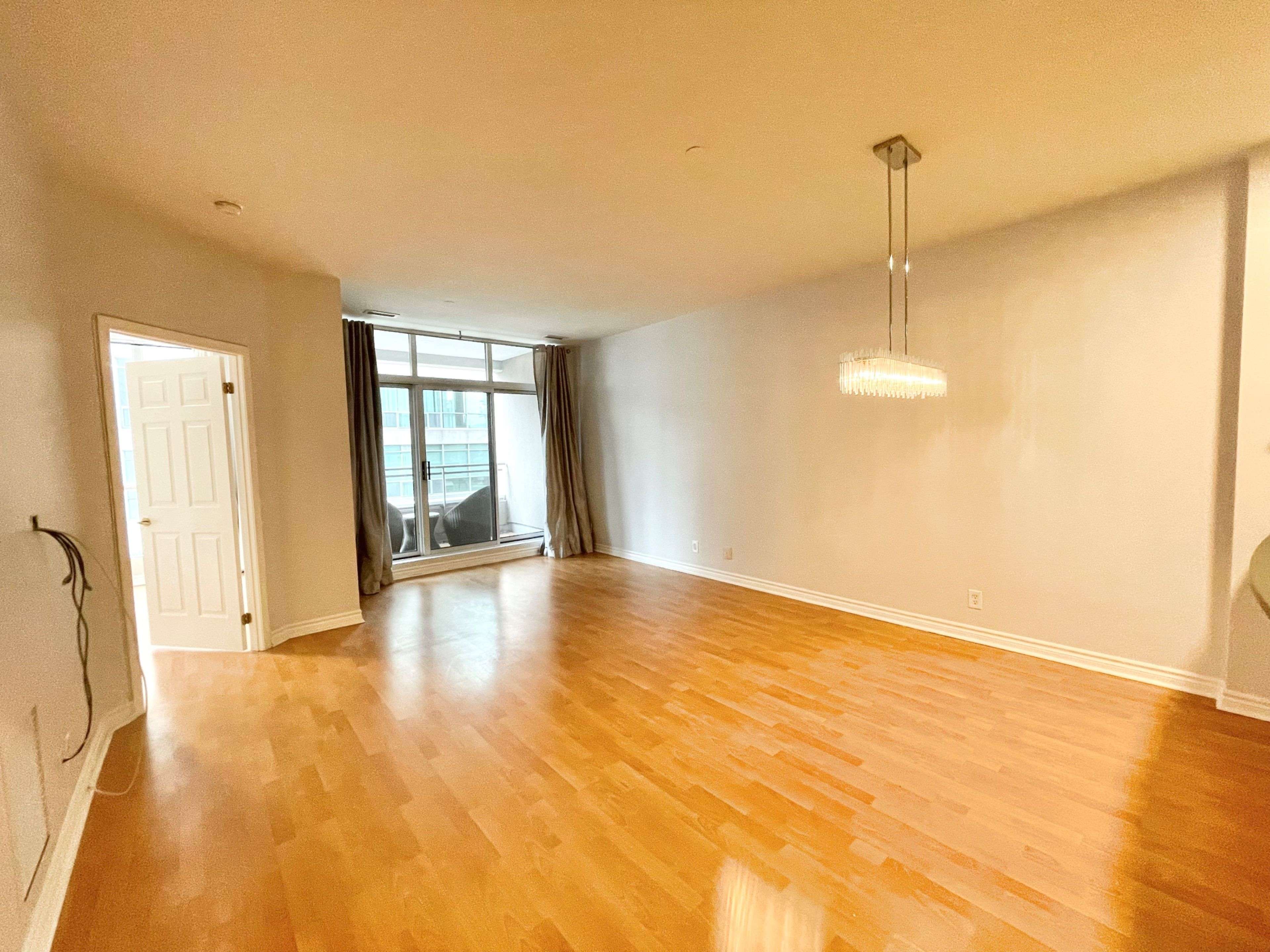 Toronto C02, ON M4W 3V8,980 Yonge ST #404