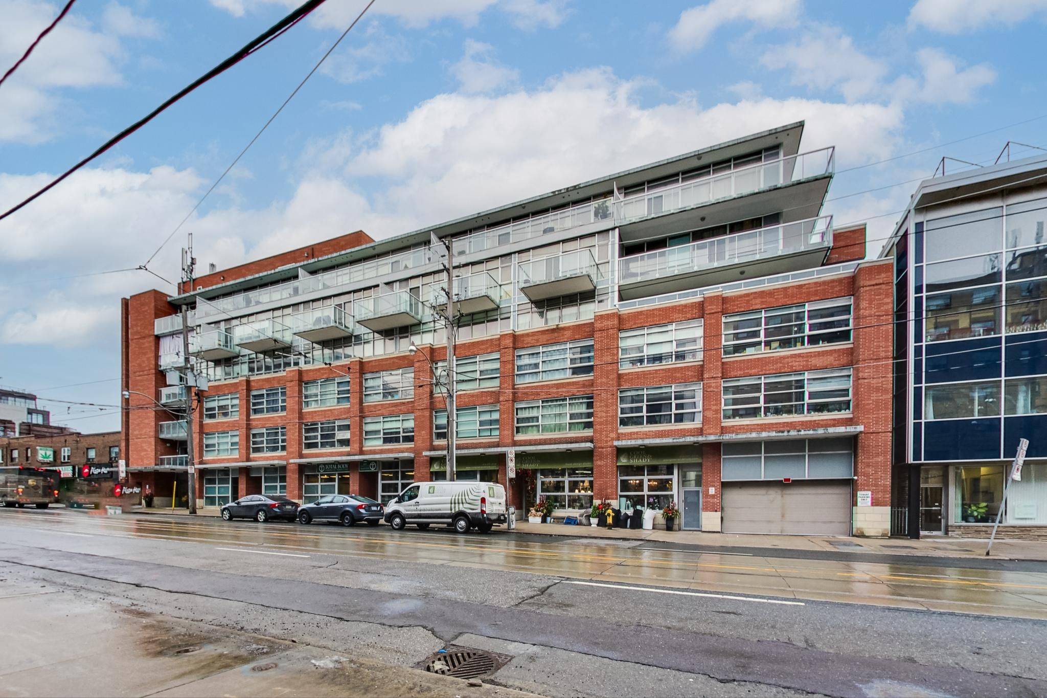 601 Kingston RD #209, Toronto E02, ON M4E 3Y2