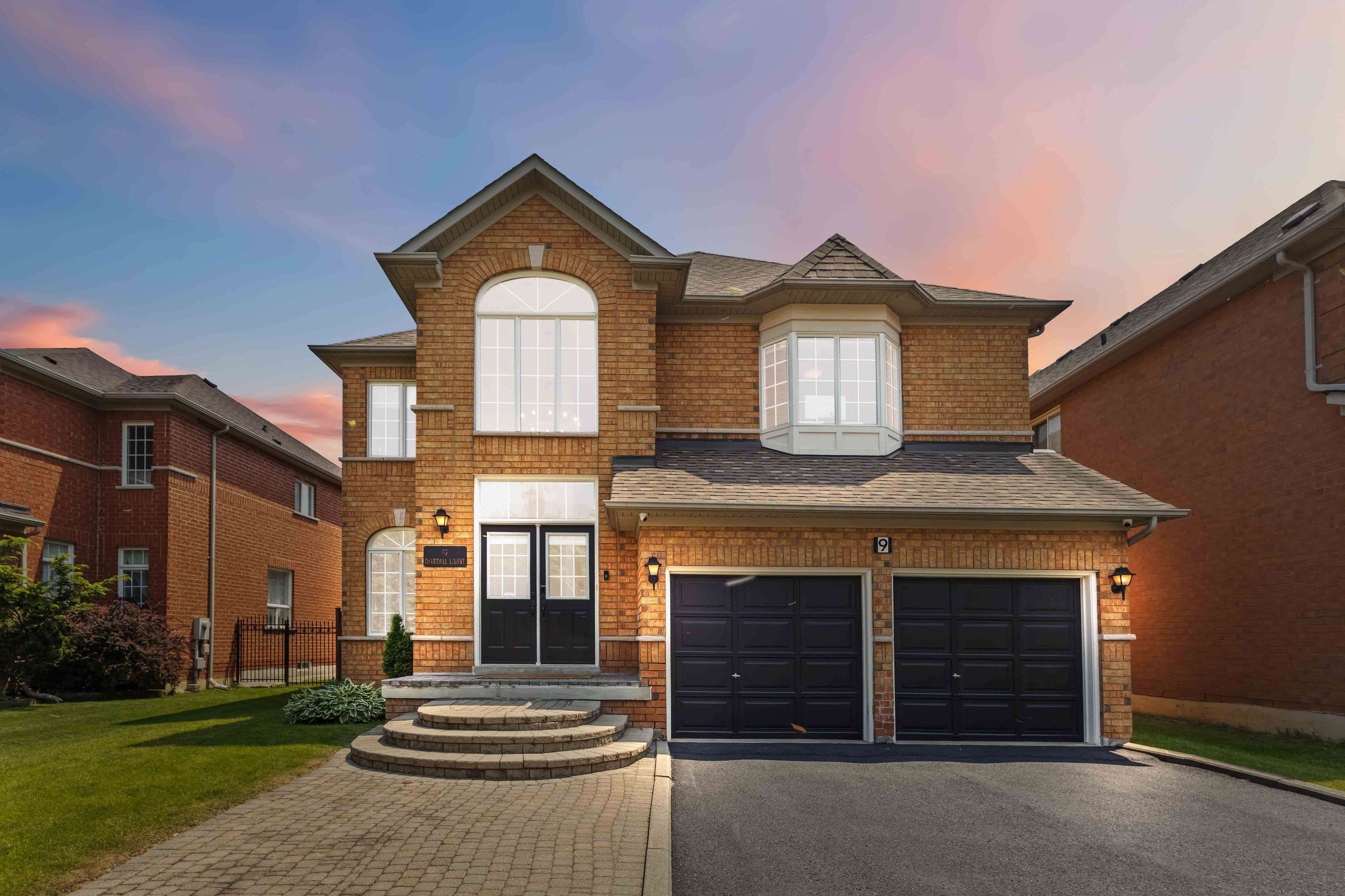 9 BLUEBELL DR, Markham, ON L3S 3P8