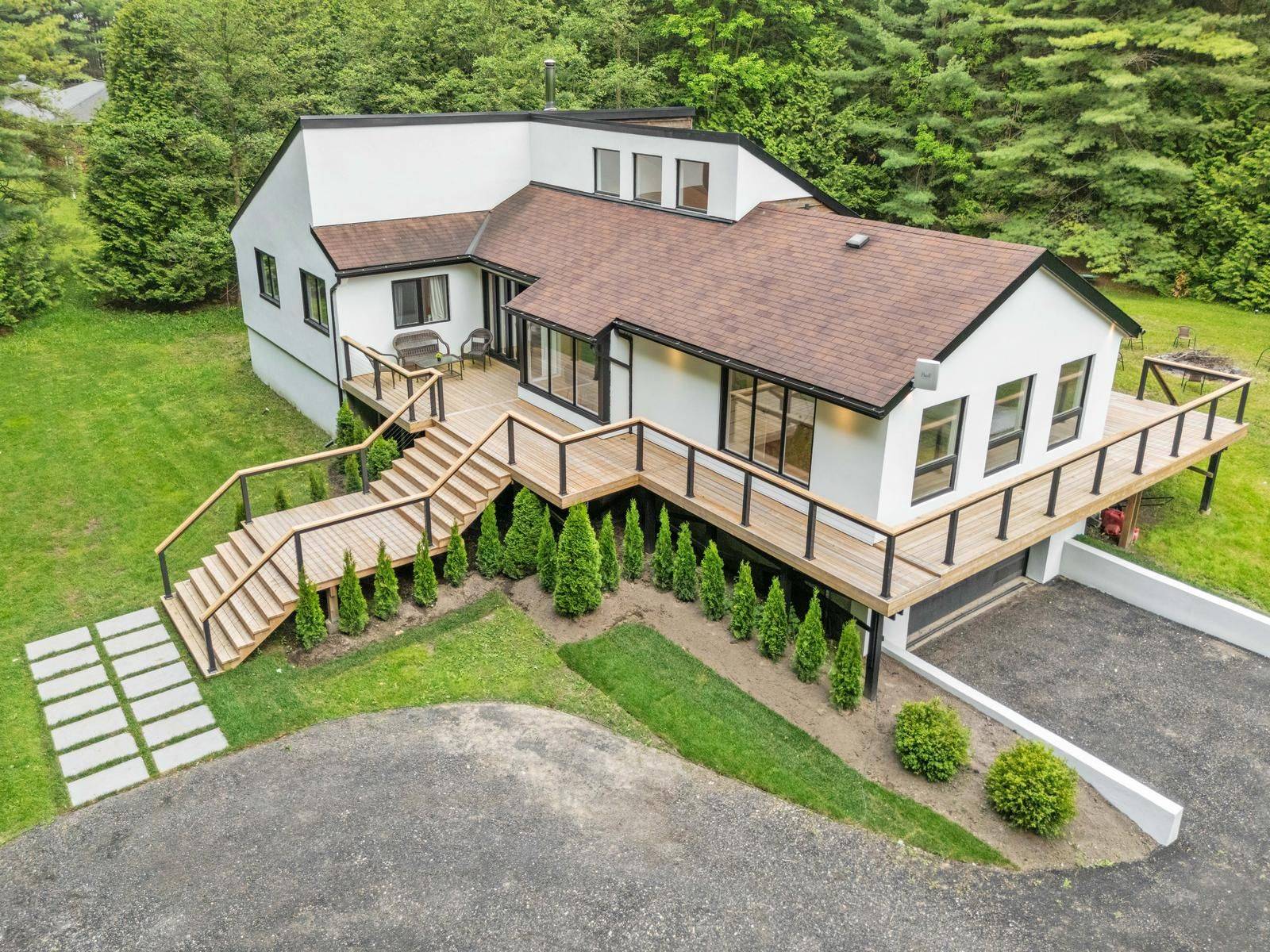 Essa, ON L9R 1V2,6500 County 10 RD