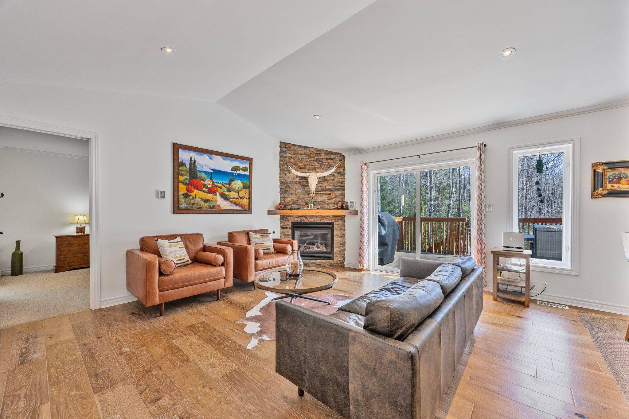 Tiny, ON L9M 0J1,89 TROUT LN