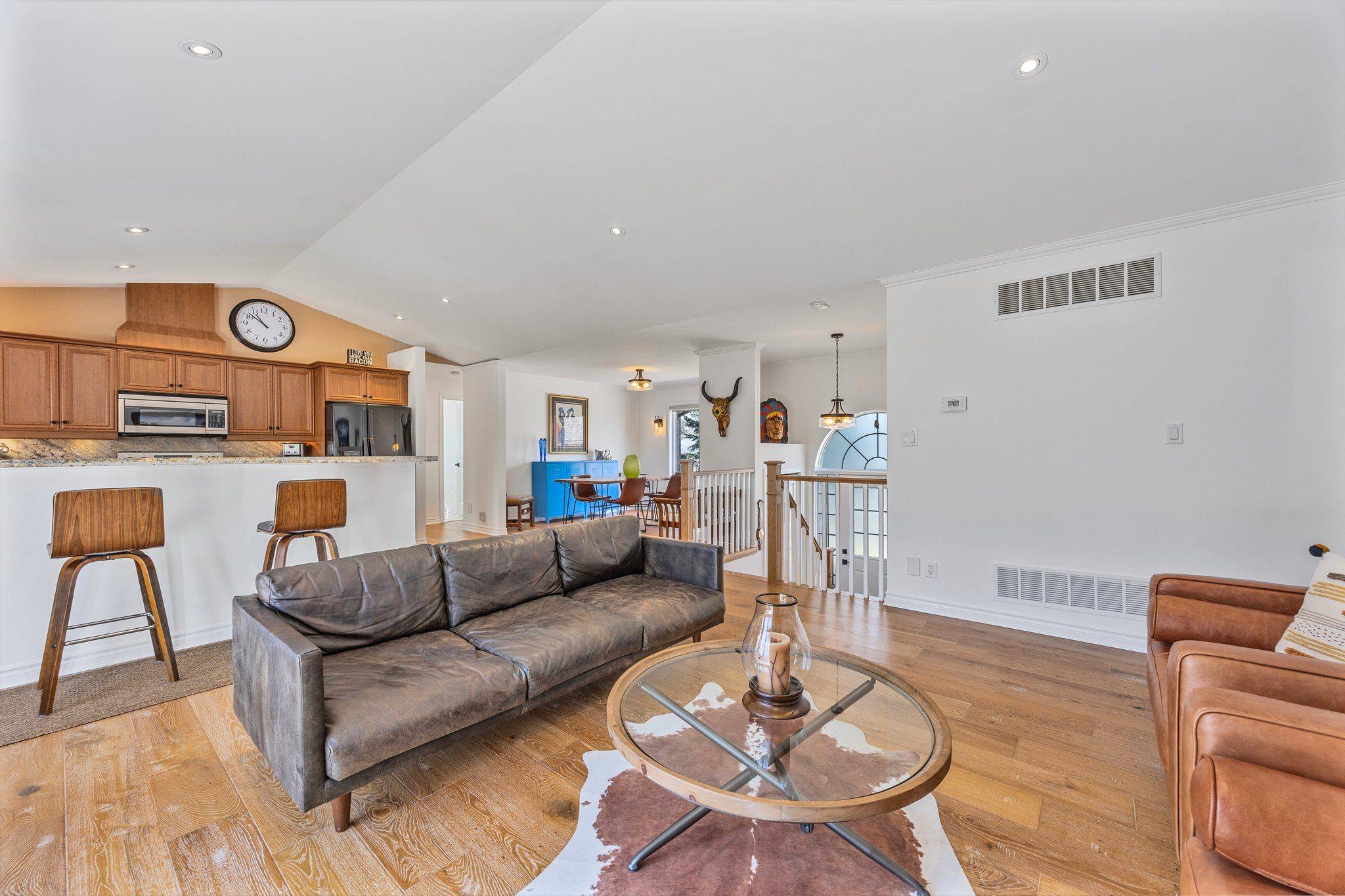 Tiny, ON L9M 0J1,89 TROUT LN