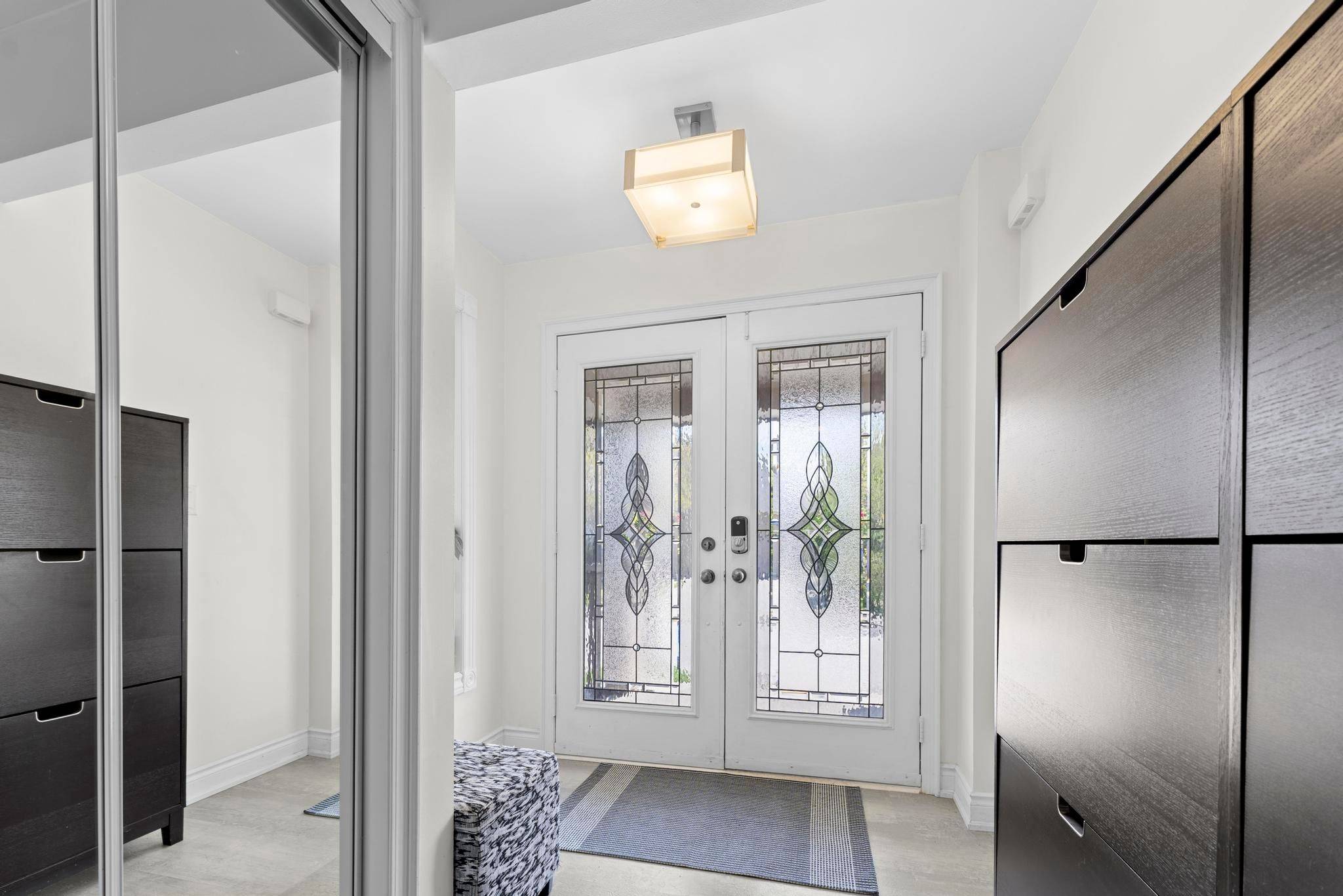 Burlington, ON L7L 6Z4,5409 Duchess CT