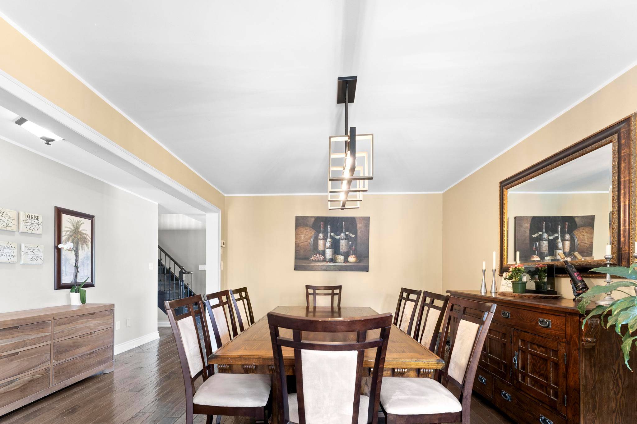 Burlington, ON L7L 6Z4,5409 Duchess CT