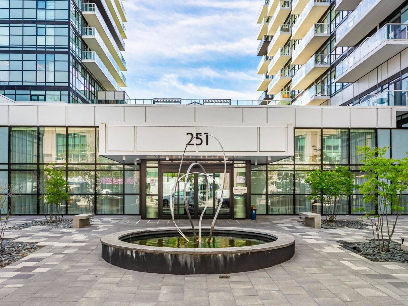 Toronto W06, ON M8Y 4G9,251 Manitoba ST #1802