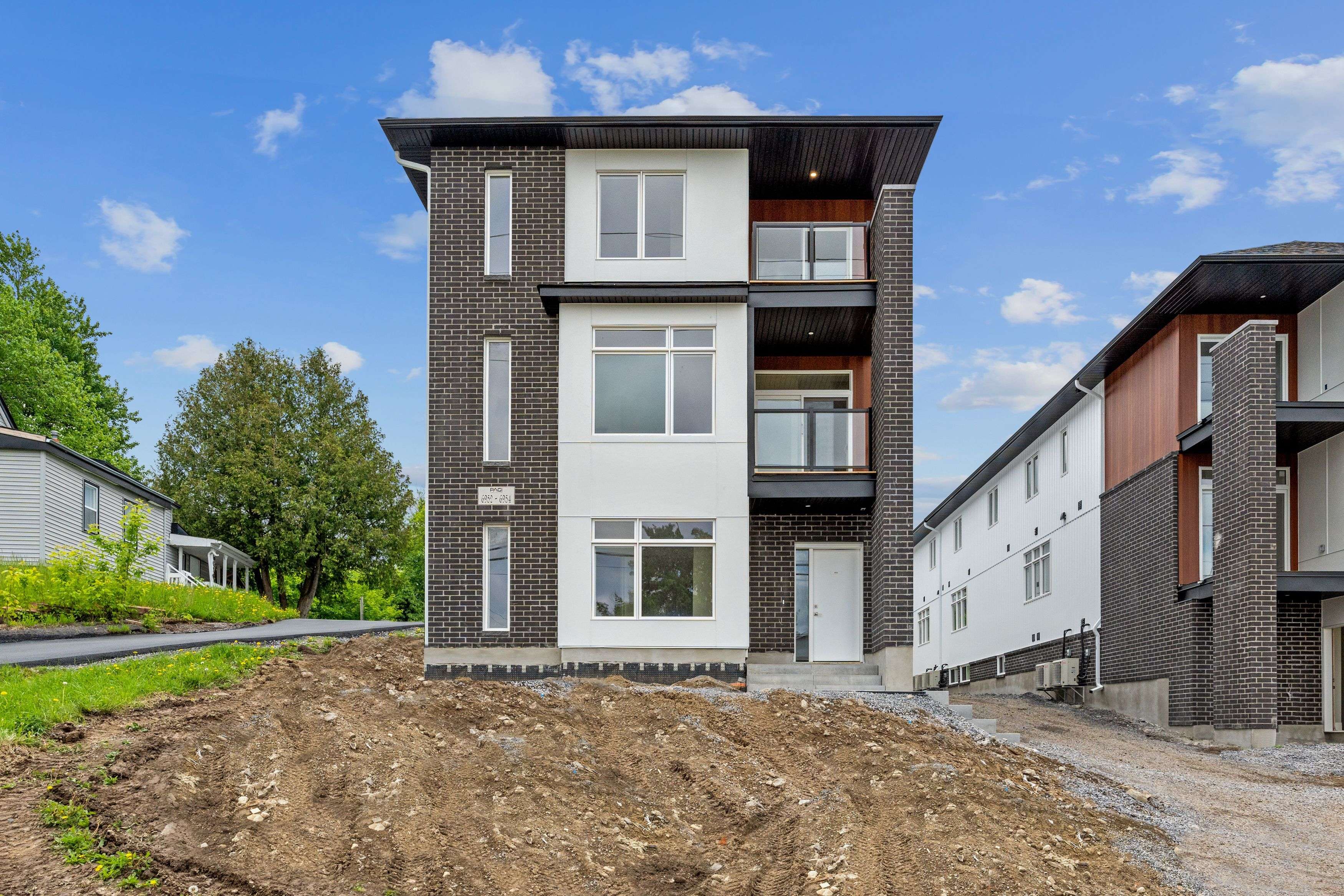 6954 Notre Dame ST #B, Orleans - Convent Glen And Area, ON K1C 1H7
