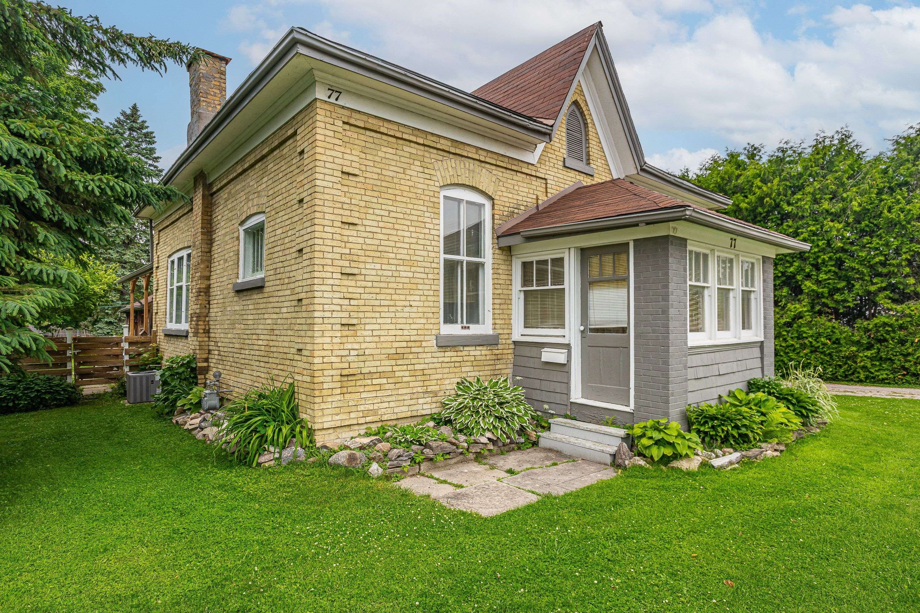 South Huron, ON N0M 1S3,77 Main ST S