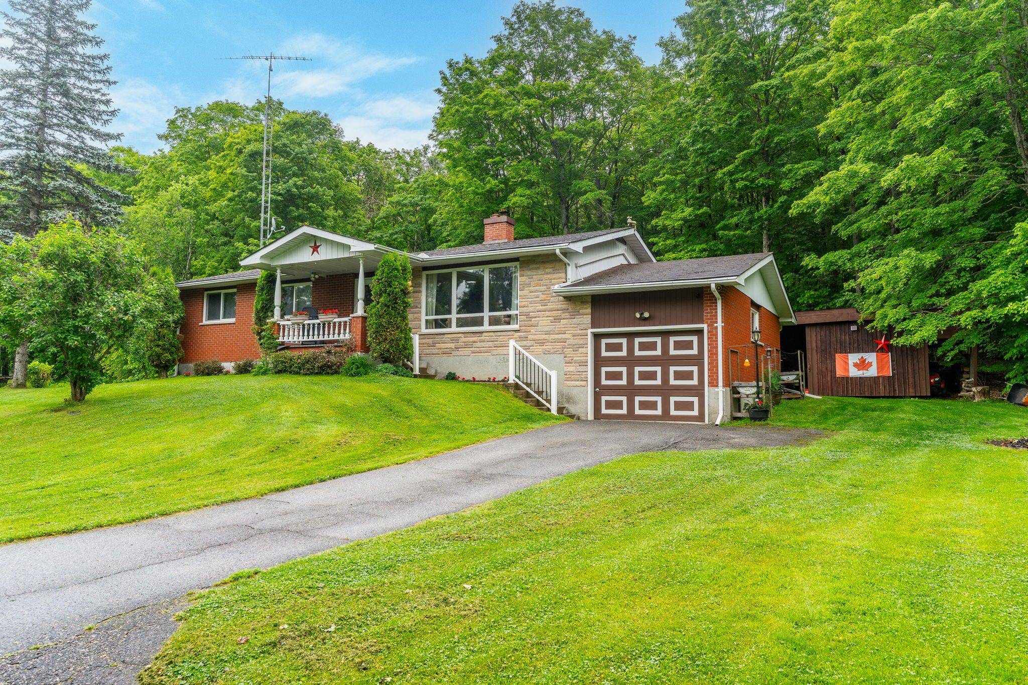 1203 Spring Valley RD, Minden Hills, ON K0M 2K0