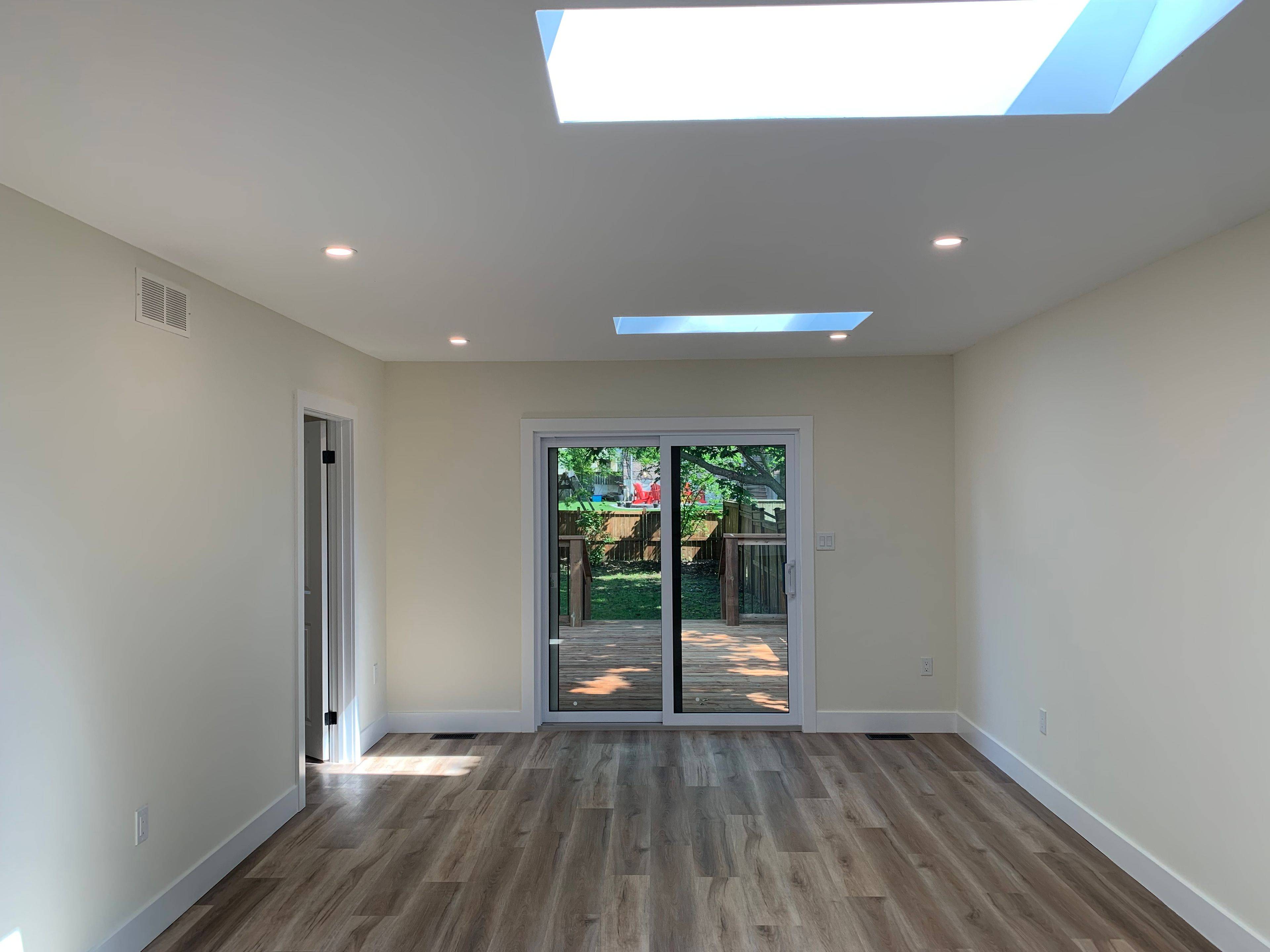 Warwick, ON N0M 0B9,481 Gold ST