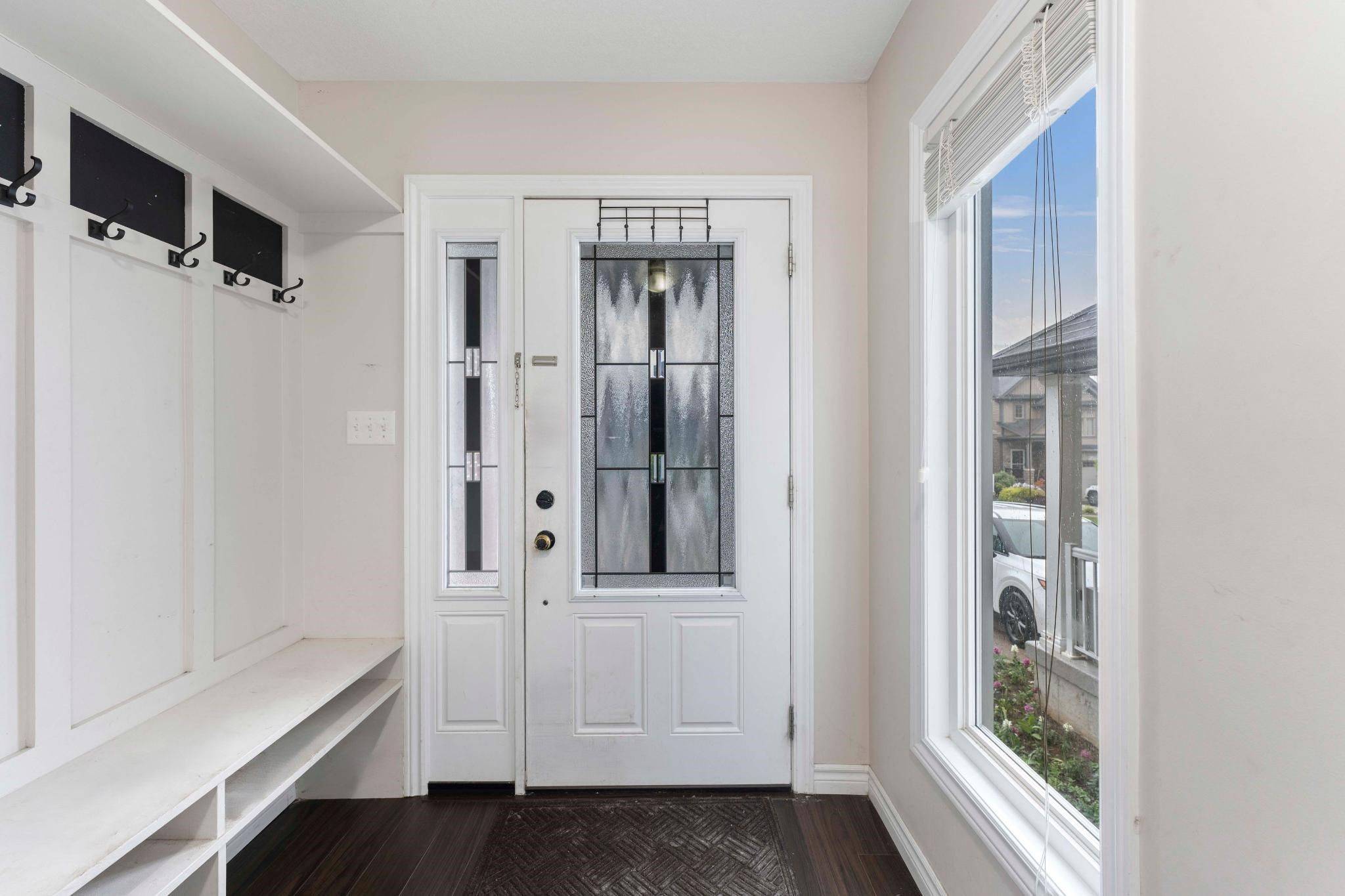 Kitchener, ON N2R 0A8,6 Pompeii ST