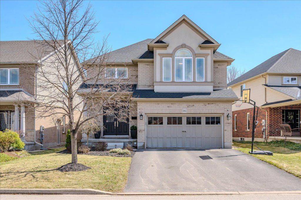 16 Hall AVE, Guelph, ON N1L 0B3