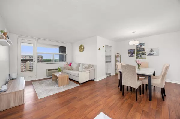 Mississauga, ON L5J 4B6,966 Inverhouse DR #1006