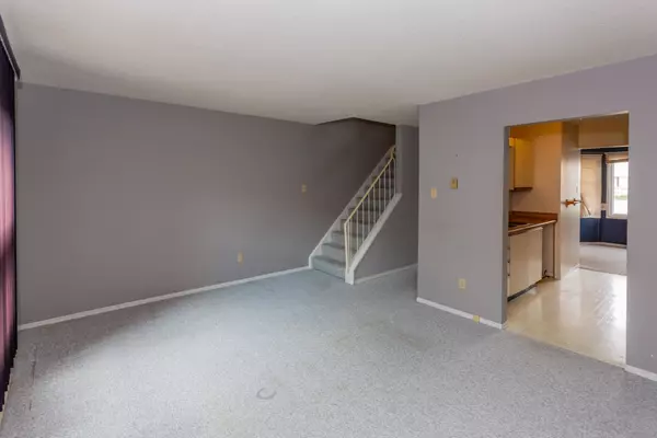 Woodstock, ON N4T 1P7,1135 Nellis ST #6