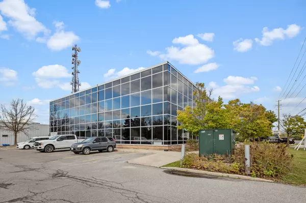 Kanata, ON K2K 2A4,4043 Carling AVE #112
