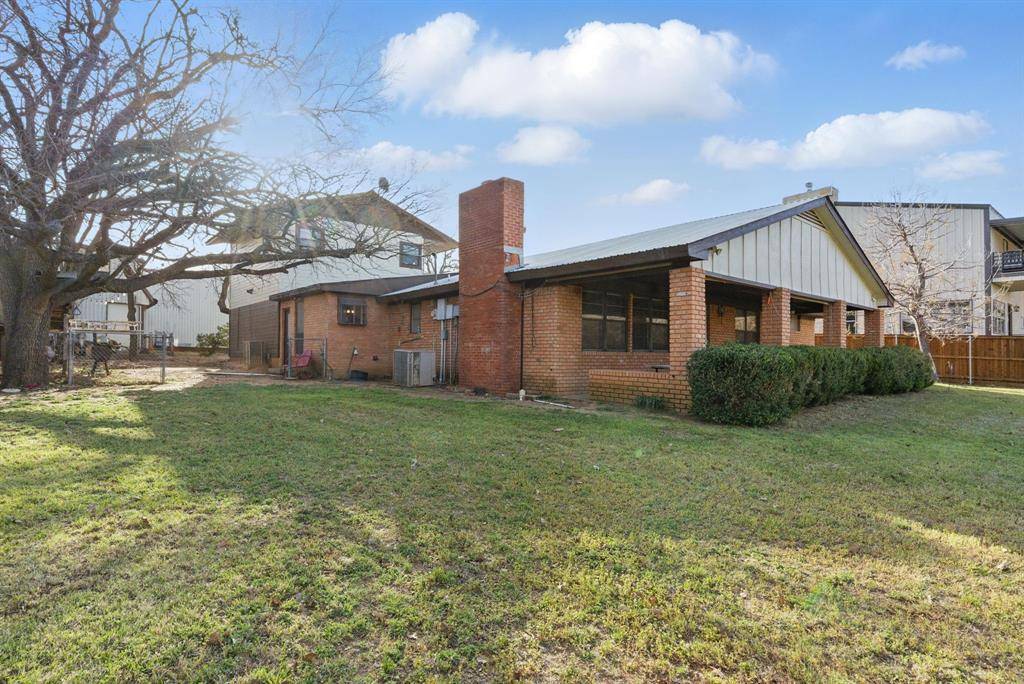 Eastland, TX 76448,215 County Road 564